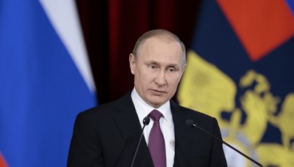 波兰出尔反尔，以为没它不行？刚签署文件，转身就反咬一口，中方绝不惯着，亮出“王牌”