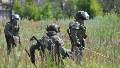 俄军人：俄武装力量仅剩将卢甘斯克人民共和国近4平方公里区域的乌军清除出去