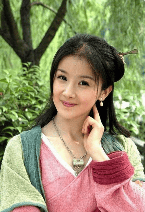 孙菲菲自曝曾为挽救婚姻做过亲子鉴定:他从来不抱孩子,一副很嫌弃的样子