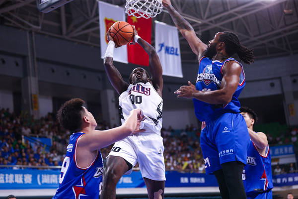 NBL总决赛G1:克罗斯21分 香港金牛1-0长沙勇胜