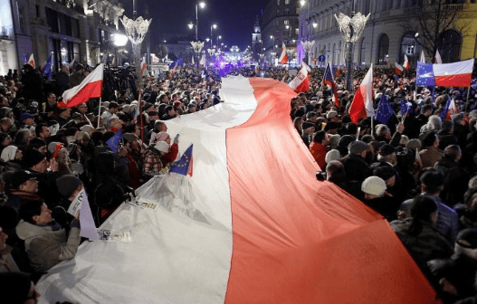 中方上门劝说无效,波兰不守信用,中欧班列恢复遥遥无期,中国用1天就拿出替代办法