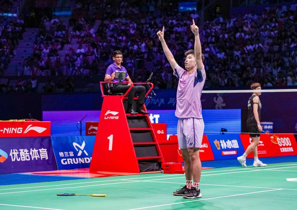 中国羽毛球大师赛:国羽斩获男单、女双冠军