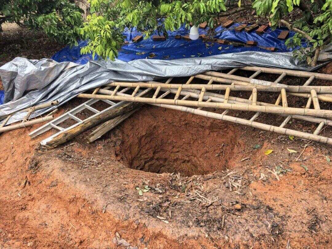 “陨石猎人”:在茂名挖出423公斤陨石;村民称此前不知有陨石,曾见有外人来果园