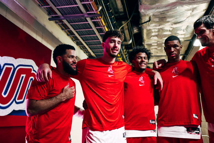 杰伦-格林长文告别火箭：被交易那天接了整天电话