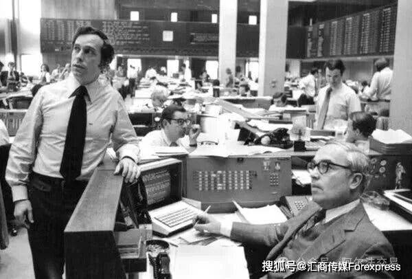 沙滩上,一个越洋电话让他狂赚600万美金:揭秘全球最牛外汇交易员比尔·利普舒茨的决策瞬间