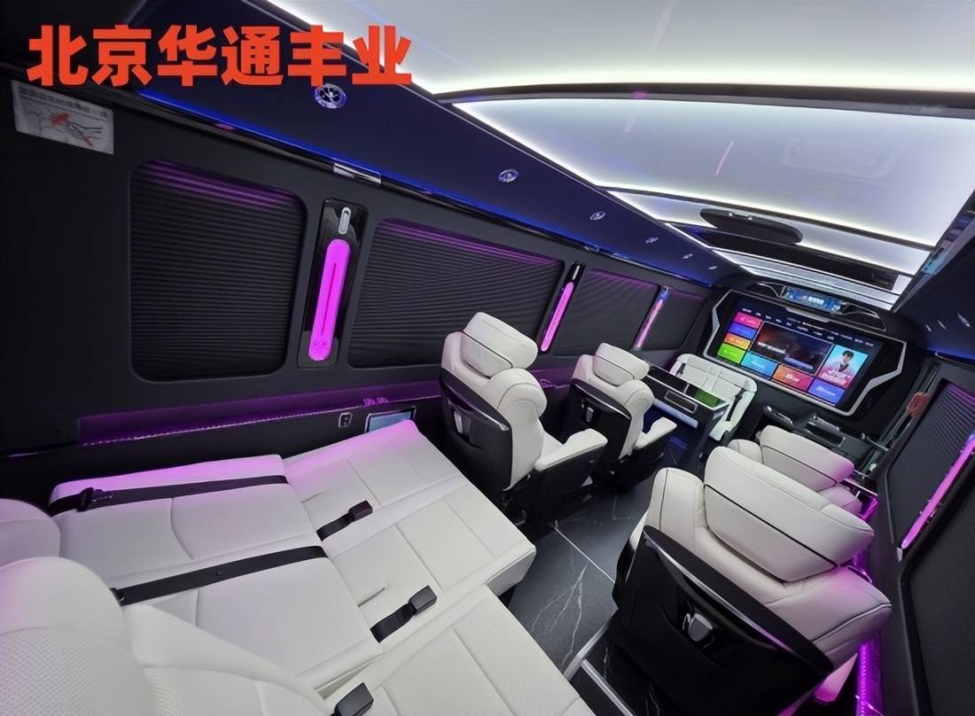 红旗国悦12座价格 北京红旗国悦4s店地址