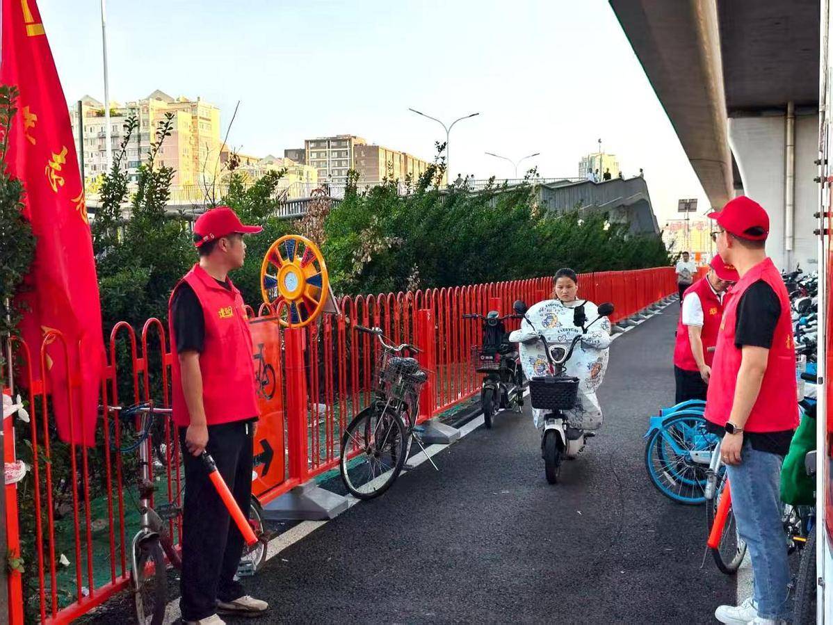 北京安立路4标以“红色引擎”驱动工程建设“加速跑”