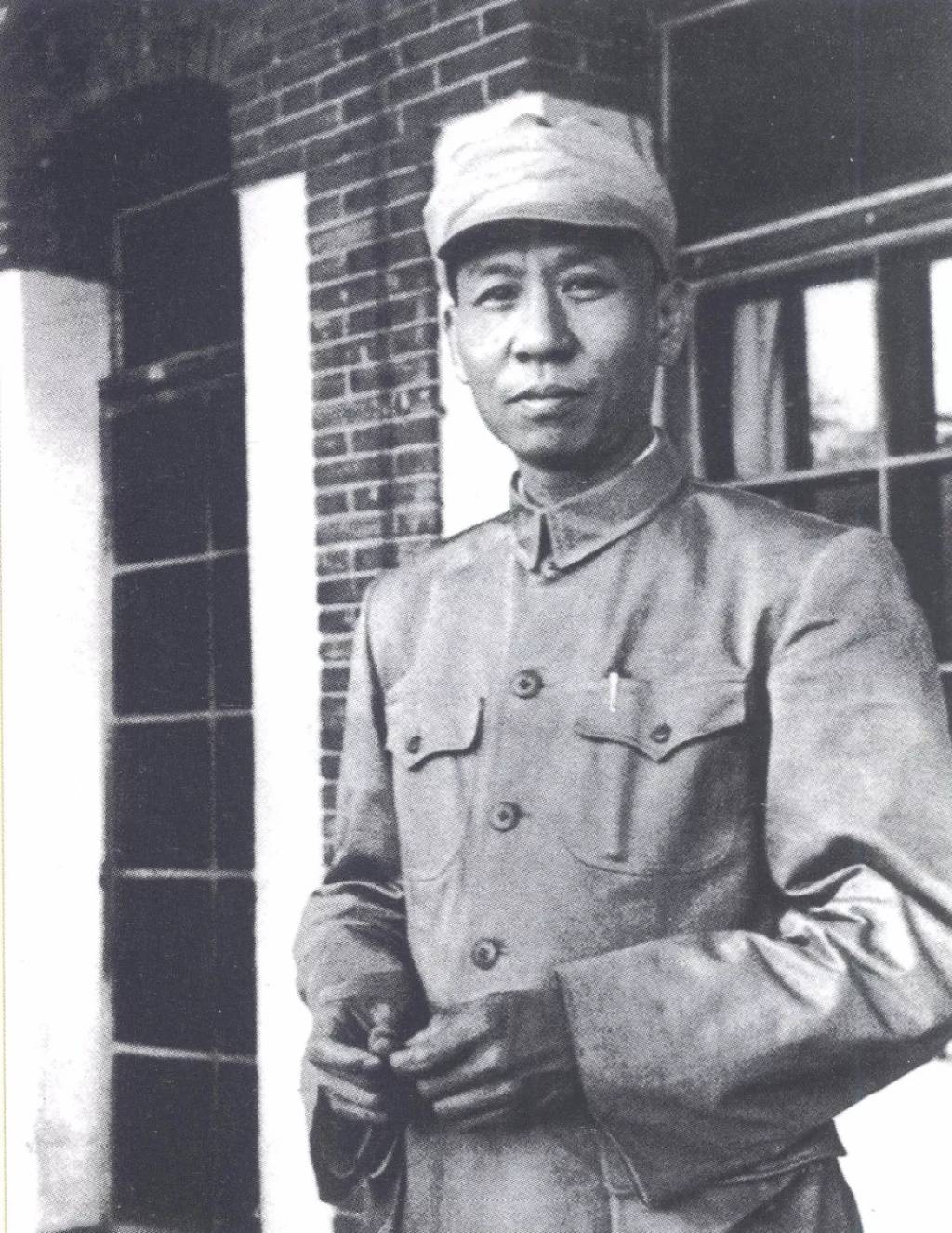 1942年为参加七大，刘少奇如何连闯103道封锁线回到延安？