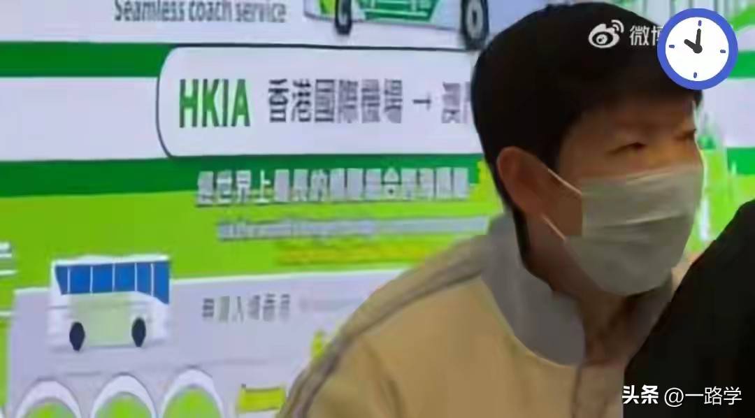 国乒香港转机，王楚钦被保安问经纪人在哪？