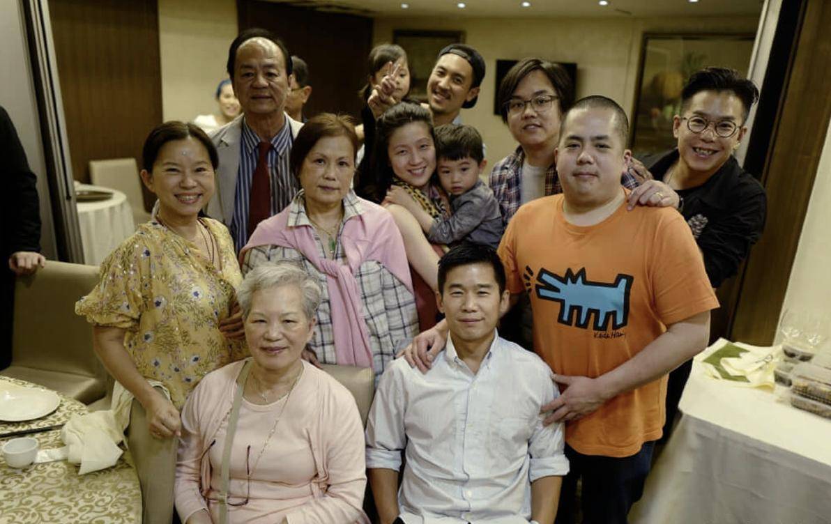 林珊珊：金牌DJ、软硬天师胞姐、郑伊健经纪人，嫁香港飞人事业强