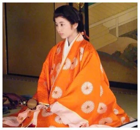 日本平安时期三大才女之一—清少纳言