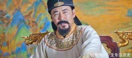 赵匡胤迟迟不立赵德昭为太子，成了赵匡胤发动斧声烛影的导火索