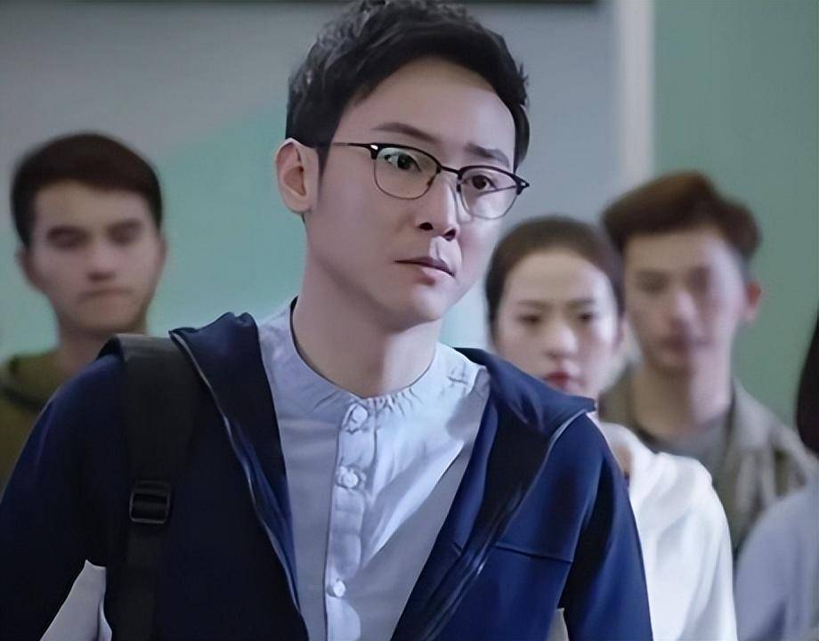 37岁男演员现状：曾搭档孙俪霍建华，住北京四合院却不能上厕所！