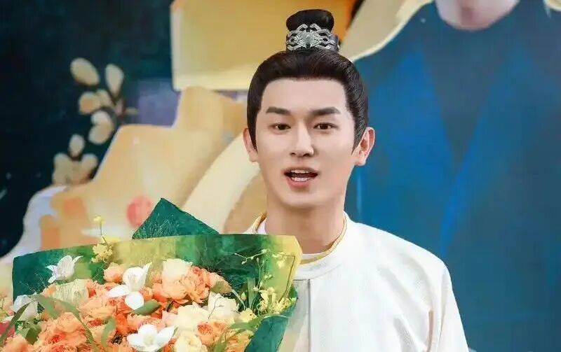 【2025.11.18】李雪琴徐志胜？肖宇梁值得粉？杨旭文年收入？暗河传水龙吟天地剑心？庆余年3？日本电影受影响？